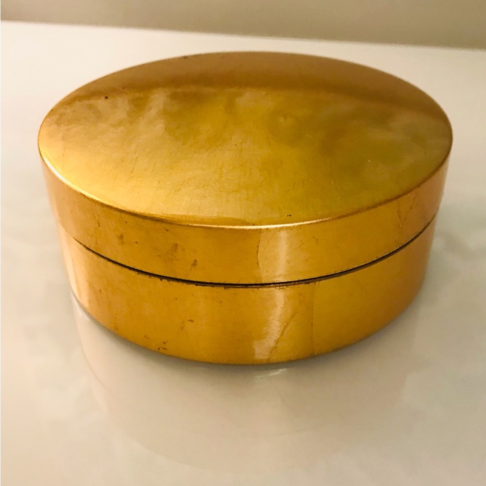 6 gold painted round coasters and box. Hand crafted in Japan.